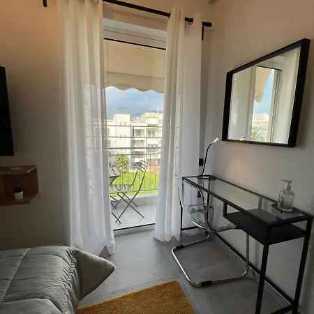 House Premium